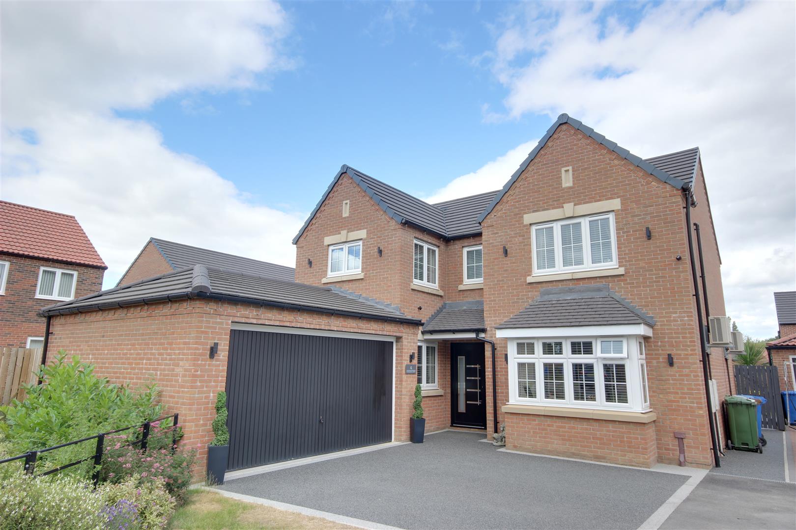 Matthew Limb Property for sale in West Hull